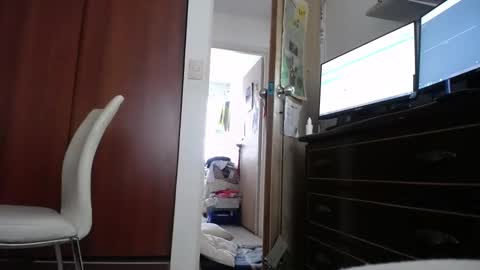 moonlunita online show from 4, 3, 2026