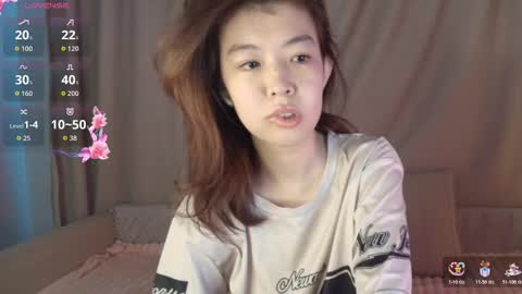 Snapshot of moonmimmi chatting on 22, 3, 2026 moonmimmi online show from 22, 3, 2026