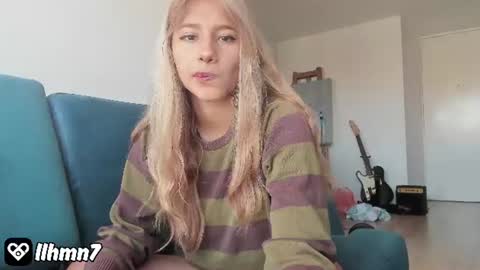 Snapshot of moonssslh chatting on 24, 7, 2026 HELP ME REACH 100K FOLLOWERS 3 online show from 24, 7, 2026