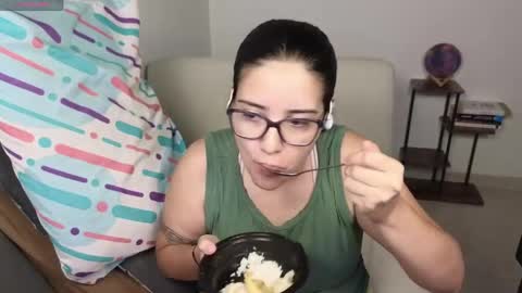 Moon Woman online show from 28, 4, 2026