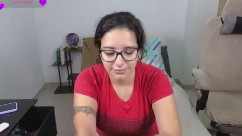 Snapshot of moonwoman_ chatting on 13, 6, 2026 Moon Woman online show from 13, 6, 2026