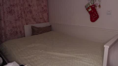 Snapshot of moore_alice chatting on 7, 1, 2026 moore_alice online show from 7, 1, 2026