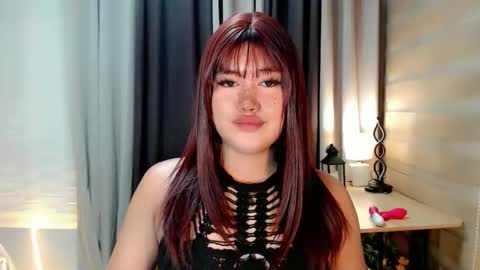 Snapshot of morenaaries12 chatting on 14, 9, 2025 MIA online show from 14, 9, 2025