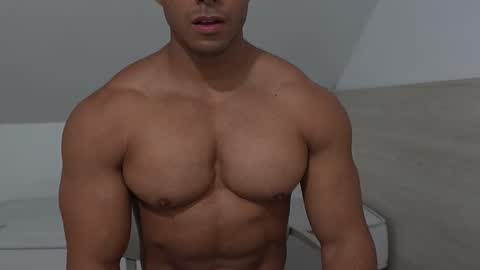 moreno1muscular online show from 21, 11, 2025