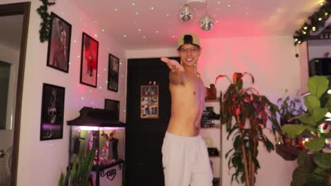   online show from 21, 1, 2025