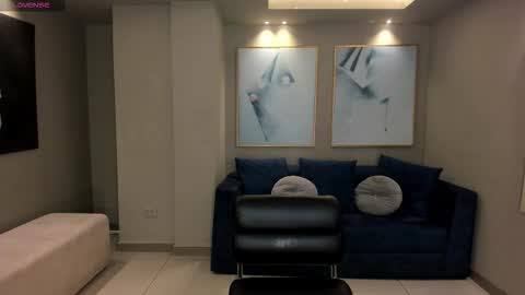 Morgan Hicks online show from 16, 11, 2025