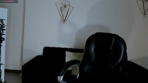 Morgan Hicks online show from 23, 6, 2026