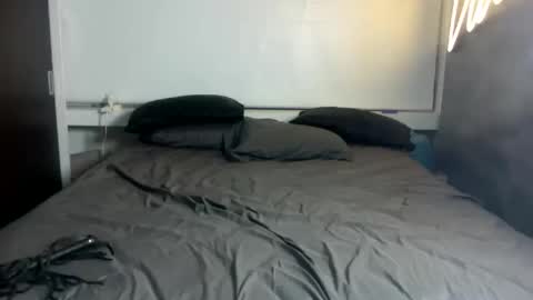 Snapshot of mosh2 chatting on 24, 2, 2025 Kattie Mosh online show from 24, 2, 2025