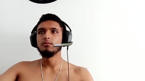 Snapshot of mosmar20 chatting on 28, 2, 2025 mosmar20 online show from 28, 2, 2025