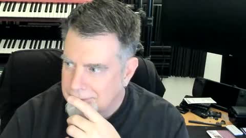 Snapshot of mostly_unbothered chatting on 11, 9, 2025 mostly_unbothered online show from 11, 9, 2025