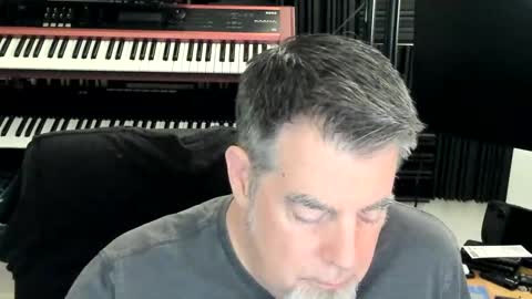 Snapshot of mostly_unbothered chatting on 15, 9, 2025 mostly_unbothered online show from 15, 9, 2025