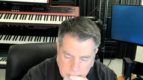 Snapshot of mostly_unbothered chatting on 27, 9, 2025 mostly_unbothered online show from 27, 9, 2025