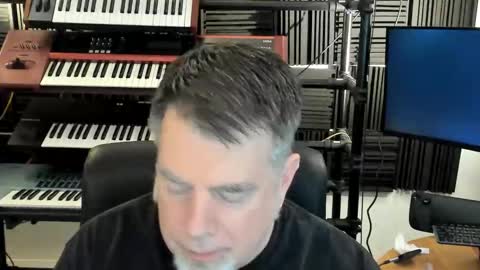 Snapshot of mostly_unbothered chatting on 11, 11, 2025 mostly_unbothered online show from 11, 11, 2025