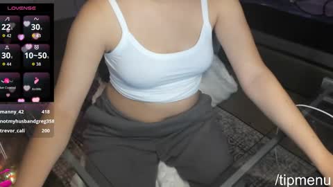 moxieXfoxie online show from 30, 4, 2026