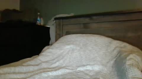 Snapshot of mr1bucket chatting on 14, 10, 2025 mr1bucket online show from 14, 10, 2025