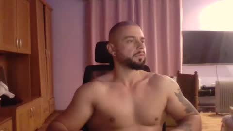 Snapshot of mr_and_mrs_scorpion chatting on 5, 10, 2025 JohnKate online show from 5, 10, 2025