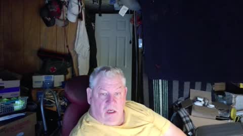 mr_canoe_licker_69 online show from 2, 12, 2024