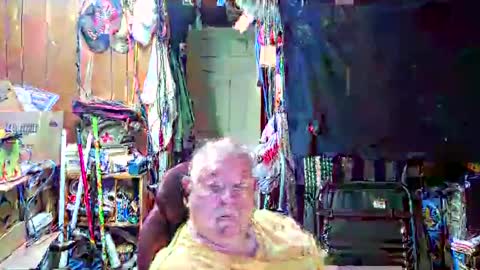 mr_canoe_licker_69 online show from 21, 12, 2024