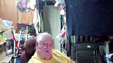 mr_canoe_licker_69 online show from 26, 12, 2024