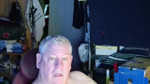 mr_canoe_licker_69 online show from 30, 1, 2025