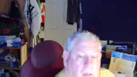 mr_canoe_licker_69 online show from 1, 2, 2025