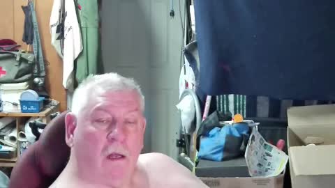mr_canoe_licker_69 online show from 25, 2, 2025