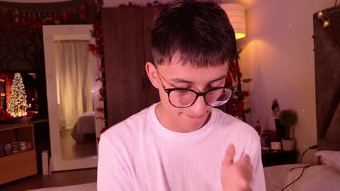 Mr Evans online show from 9, 12, 2024