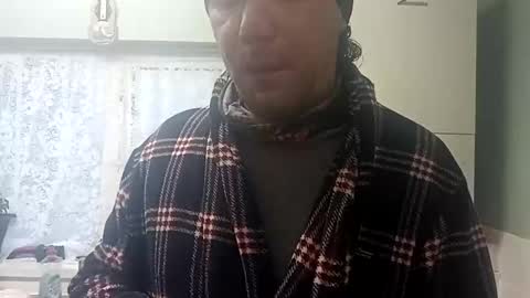 Snapshot of mr_i_ chatting on 18, 12, 2025 mr_i_ online show from 18, 12, 2025