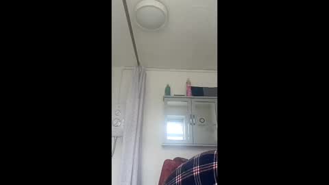 mr_i_ online show from 15, 5, 2026