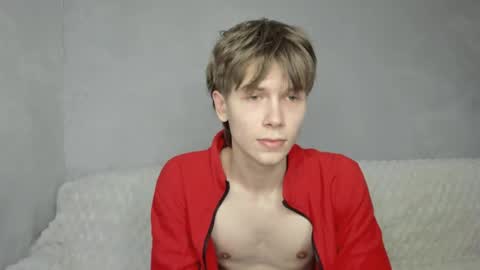 Snapshot of mr_makentoshi chatting on 4, 5, 2026 Makentoshi online show from 4, 5, 2026