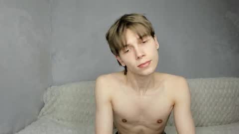 Snapshot of mr_makentoshi chatting on 13, 5, 2026 Makentoshi online show from 13, 5, 2026