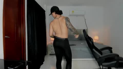 Snapshot of mr_maximo chatting on 16, 5, 2026 mr_maximo online show from 16, 5, 2026
