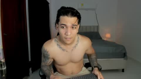 Snapshot of mr_maximo chatting on 17, 5, 2026 mr_maximo online show from 17, 5, 2026