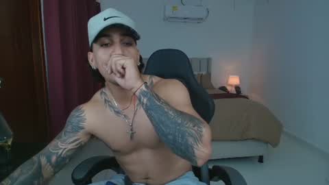Snapshot of mr_maximo chatting on 18, 6, 2026 mr_maximo online show from 18, 6, 2026