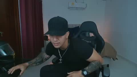 Snapshot of mr_maximo chatting on 19, 6, 2026 mr_maximo online show from 19, 6, 2026