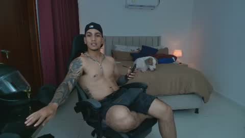 Snapshot of mr_maximo chatting on 21, 6, 2026 mr_maximo online show from 21, 6, 2026