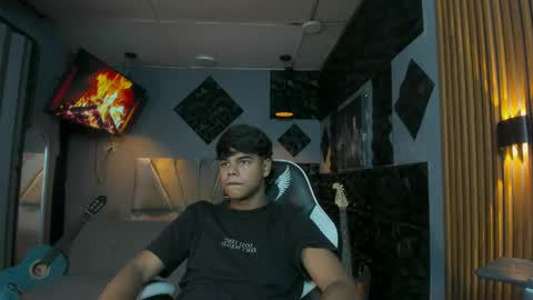 mr_mois online show from 9, 4, 2026