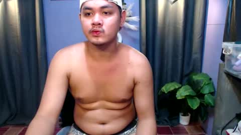 mr_olivercummerx online show from 4, 10, 2025