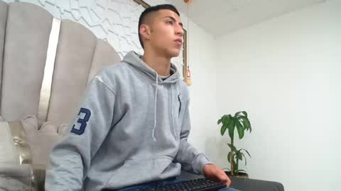 Mr Porn  online show from 17, 5, 2026
