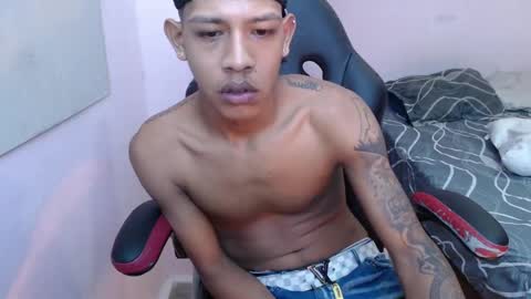 mr_stiven_ online show from 2, 1, 2025