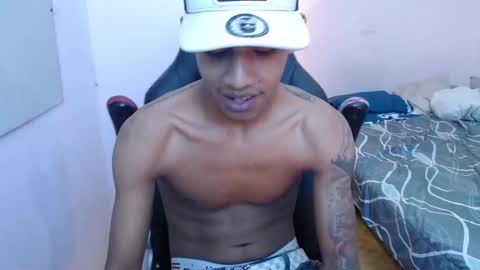 mr_stiven_ online show from 4, 1, 2025