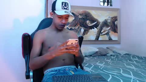 mr_stiven_ online show from 17, 2, 2025