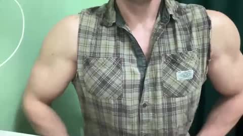 Mrbiceps23 online show from 10, 12, 2024
