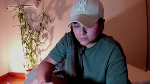 Laura online show from 30, 12, 2024