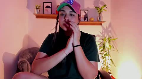 Laura online show from 28, 1, 2025