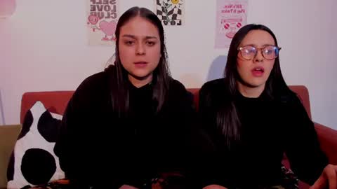 Snapshot of mrbuu_ chatting on 27, 6, 2026 Laura online show from 27, 6, 2026