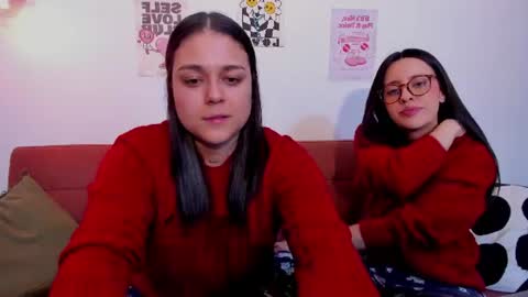 Snapshot of mrbuu_ chatting on 1, 8, 2026 Laura online show from 1, 8, 2026