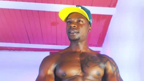 Snapshot of mrbyronstallion chatting on 4, 11, 2025 byron online show from 4, 11, 2025