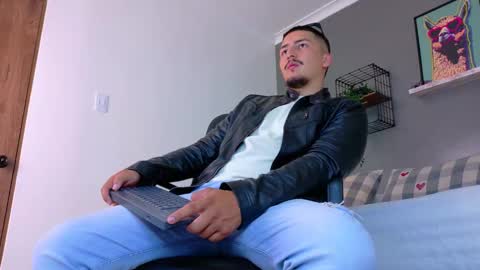 Snapshot of mrfox__ chatting on 7, 3, 2026 Mr Fox online show from 7, 3, 2026