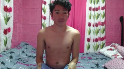 mrheartthief online show from 22, 6, 2026
